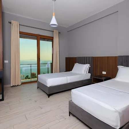 Amare Szálloda Dhërmi