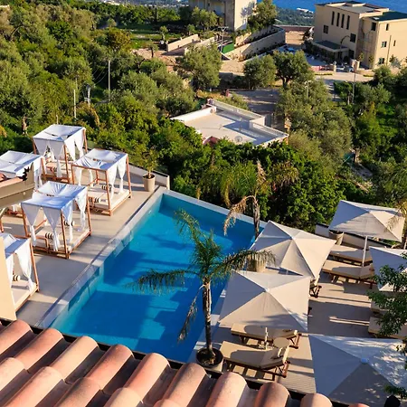 Hotel Amare