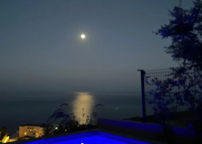 Amare 5* Dhërmi